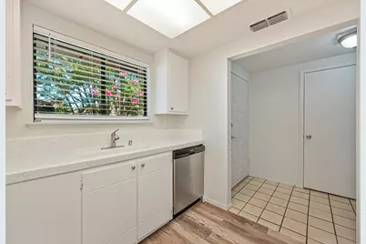 5510 Chianti Way, Citrus Heights, CA 95610 - Photo 4
