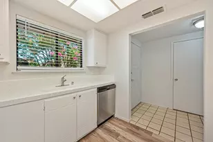 5510 Chianti Way, Citrus Heights, CA 95610 - Photo 4