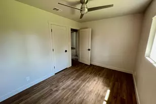 5652 Broadway, Sacramento, CA 95820 - Photo 38