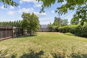 5652 Broadway, Sacramento, CA 95820 - Photo 10