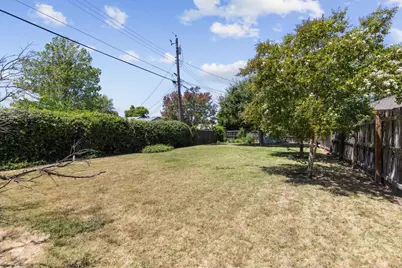 5652 Broadway, Sacramento, CA 95820 - Photo 16