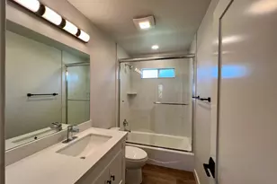 5652 Broadway, Sacramento, CA 95820 - Photo 32