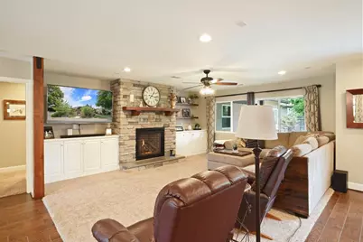 8 S Fairmont Avenue, Lodi, CA 95240 - Photo 20