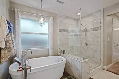 8 S Fairmont Avenue, Lodi, CA 95240 - Photo 38