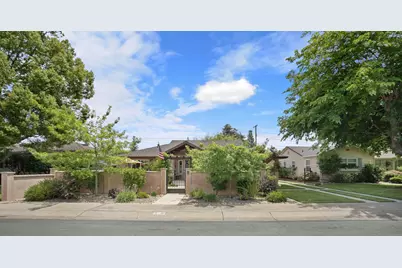 8 S Fairmont Avenue, Lodi, CA 95240 - Photo 4