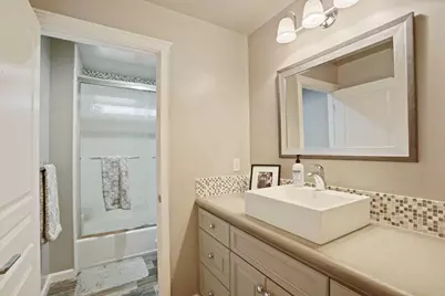 8 S Fairmont Avenue, Lodi, CA 95240 - Photo 28