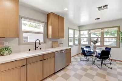 3819 Kroy Way, Sacramento, CA 95820 - Photo 8