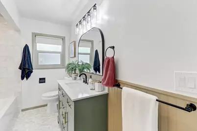 3819 Kroy Way, Sacramento, CA 95820 - Photo 18