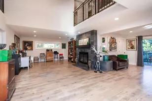 10381 Blue Light Ln, Auburn, CA 95603 - Photo 16