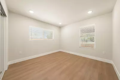 5523 Cottonwood Avenue, Olivehurst, CA 95961 - Photo 16