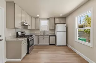 1625 Spring St, Stockton, CA 95206 - Photo 8