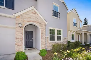 320 Bathbridge Ln, Sacramento, CA 95823 - Photo 2