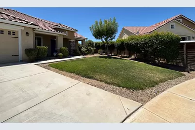 1679 Dock Avenue, Los Banos, CA 93635 - Photo 2