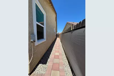 1679 Dock Avenue, Los Banos, CA 93635 - Photo 44