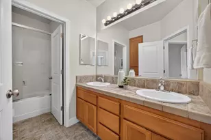 2207 Hedrick Ct, Rocklin, CA 95765 - Photo 34
