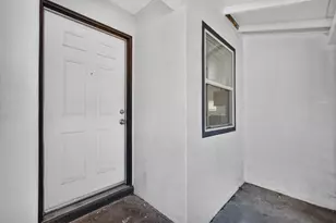 2176 68th Ave, Sacramento, CA 95822 - Photo 6