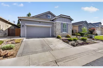4520 Crown Bench Circle, Elk Grove, CA 95757 - Photo 2