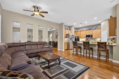 4520 Crown Bench Circle, Elk Grove, CA 95757 - Photo 10
