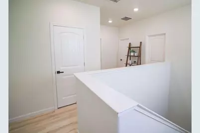 2583 Buzz Aldrin Way, Sacramento, CA 95834 - Photo 24
