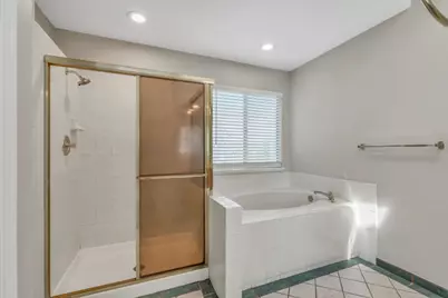 6937 Hollybrook Drive, Sacramento, CA 95823 - Photo 46