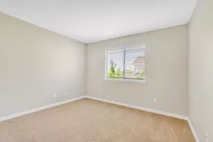 6937 Hollybrook Dr, Sacramento, CA 95823 - Photo 50