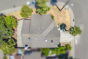 6937 Hollybrook Dr, Sacramento, CA 95823 - Photo 68