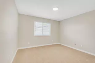 6937 Hollybrook Dr, Sacramento, CA 95823 - Photo 48