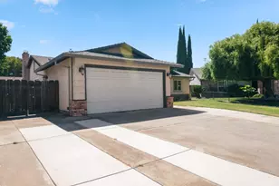 2014 Manchester Ln, Manteca, CA 95336 - Photo 4
