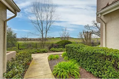 1309 Esplanade Circle, Folsom, CA 95630 - Photo 2