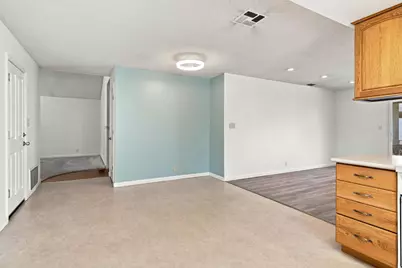 879 Carson Avenue, Manteca, CA 95337 - Photo 10