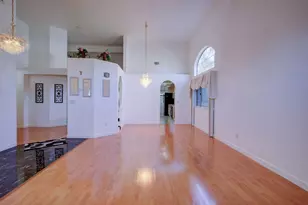 1029 Neal St, Los Banos, CA 93635 - Photo 6