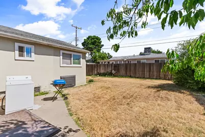 6204 Dewar Way, North Highlands, CA 95660 - Photo 32