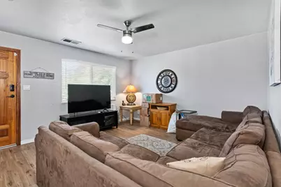 6204 Dewar Way, North Highlands, CA 95660 - Photo 12