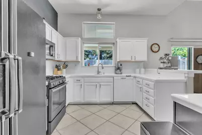 907 Wildbrook Court, Galt, CA 95632 - Photo 4