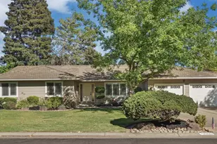 19400 Desiree Ln, Woodbridge, CA 95258 - Photo 2