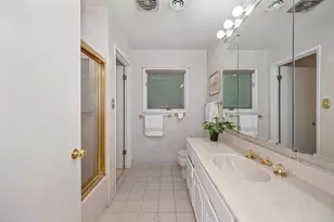 2800 Ashbourne Dr, Sacramento, CA 95821 - Photo 50