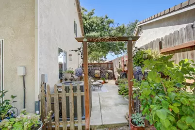 4331 Wickford Way, Mather, CA 95655 - Photo 32