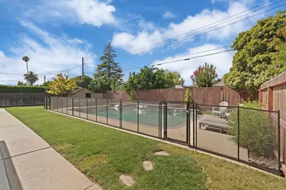 935 Daisy Avenue, Lodi, CA 95242 - Photo 32