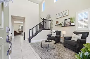 9817 Carico Way, Elk Grove, CA 95757 - Photo 6
