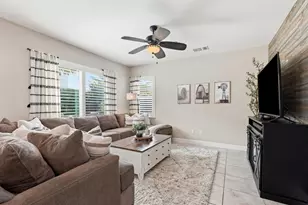 9817 Carico Way, Elk Grove, CA 95757 - Photo 10