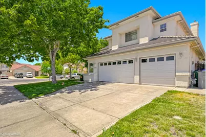 1860 Riverside Way, Los Banos, CA 93635 - Photo 2