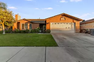 538 Saint Teressa Ct, Merced, CA 95341 - Photo 1