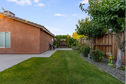 538 Saint Teressa Court, Merced, CA 95341 - Photo 38