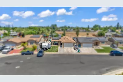 7480 W Meadowlark Court, Winton, CA 95388 - Photo 4