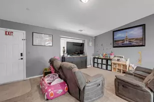 7480 W Meadowlark Ct, Winton, CA 95388 - Photo 6