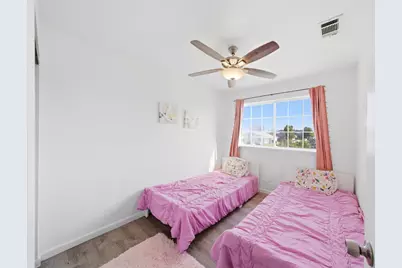 5045 N Laguna Drive, Sacramento, CA 95823 - Photo 28