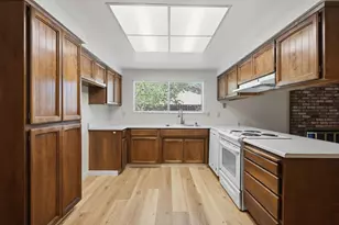 1515 Crestmont Ave, Roseville, CA 95661 - Photo 4