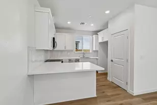 6425 Ventris Walk, Sacramento, CA 95823 - Photo 8