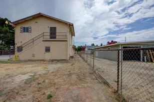 1729 Beverly Dr, Modesto, CA 95358 - Photo 16