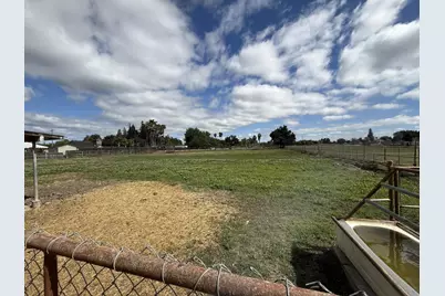 1729 Beverly Drive, Modesto, CA 95358 - Photo 24